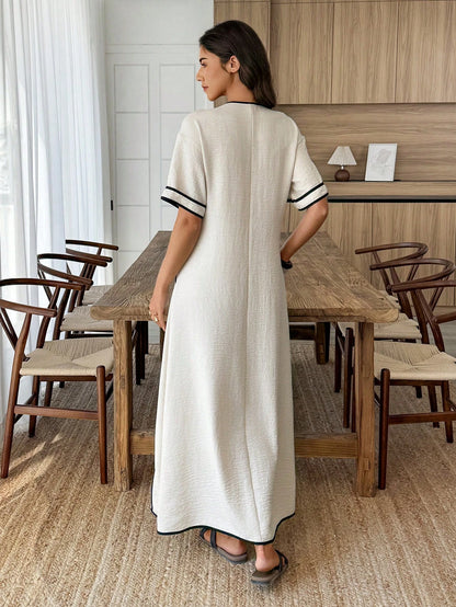 Scarlett | Elegante jurk met contrastdetail