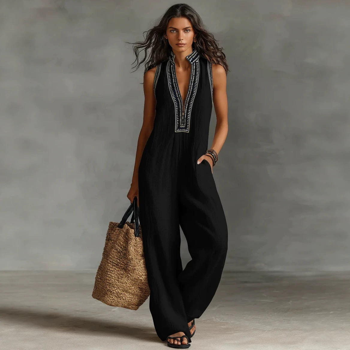Layla | Elegante V-Hals Jumpsuit met Detail